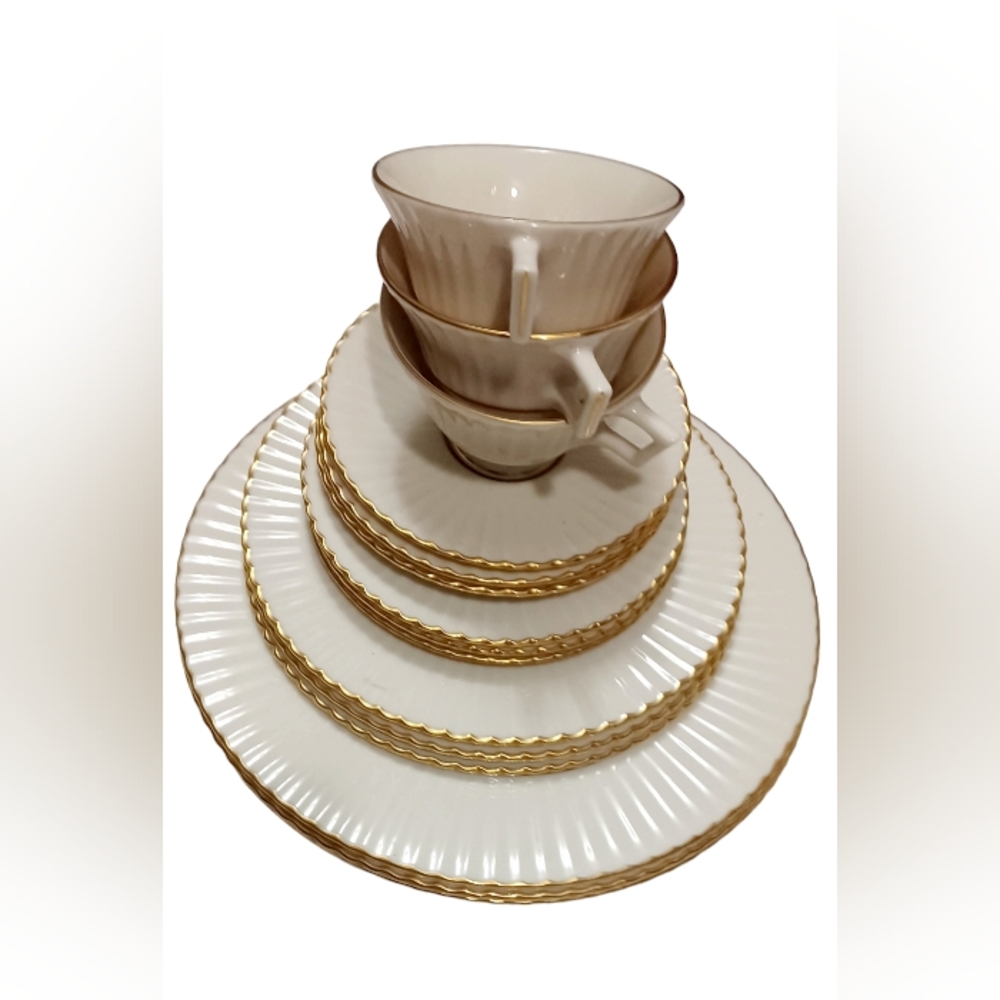 15 piece gold trim Lenox